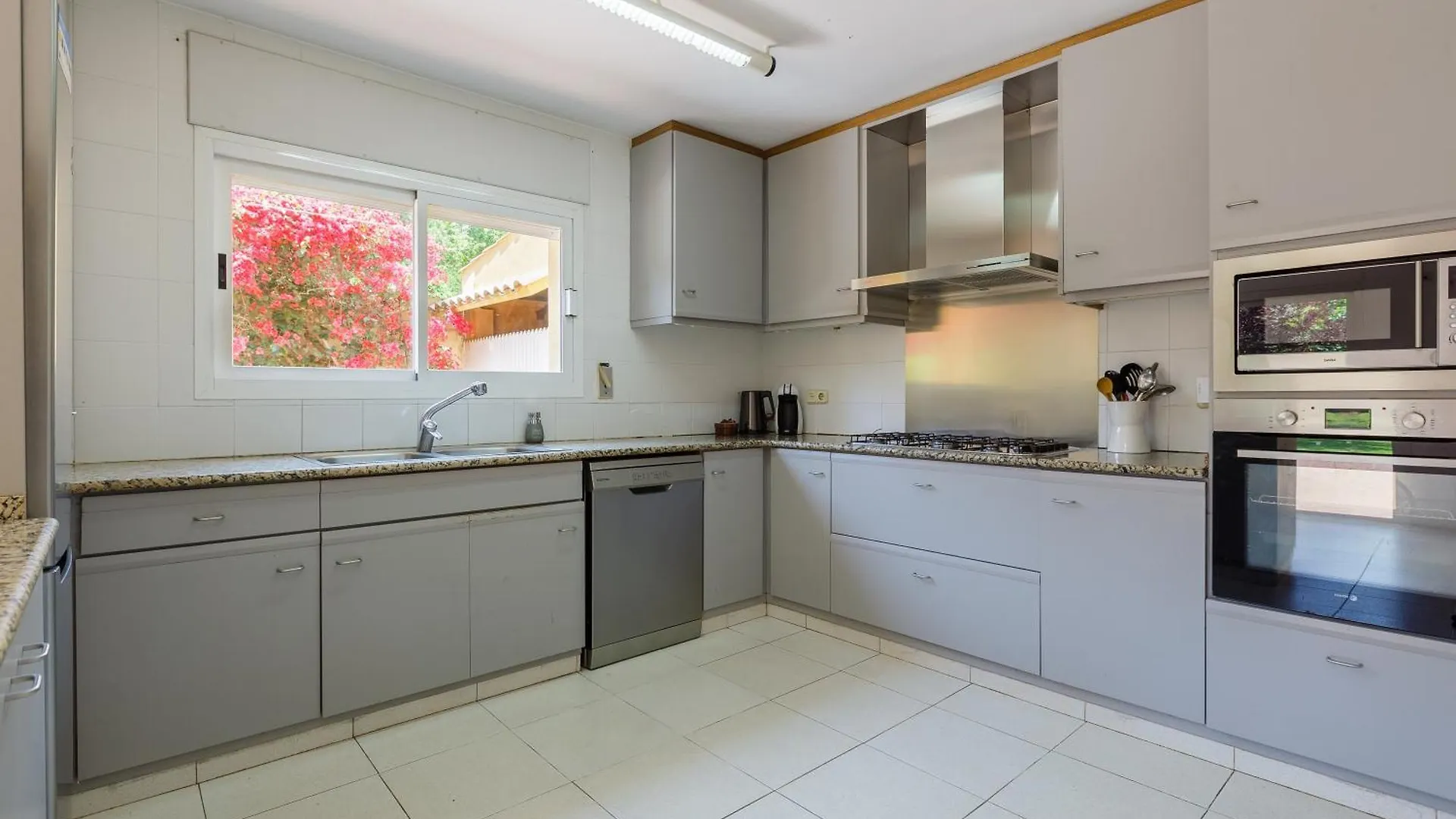 فيلا Casa Con Jardin Proxima A Barcelona سان أندريس دي يافانيراس
