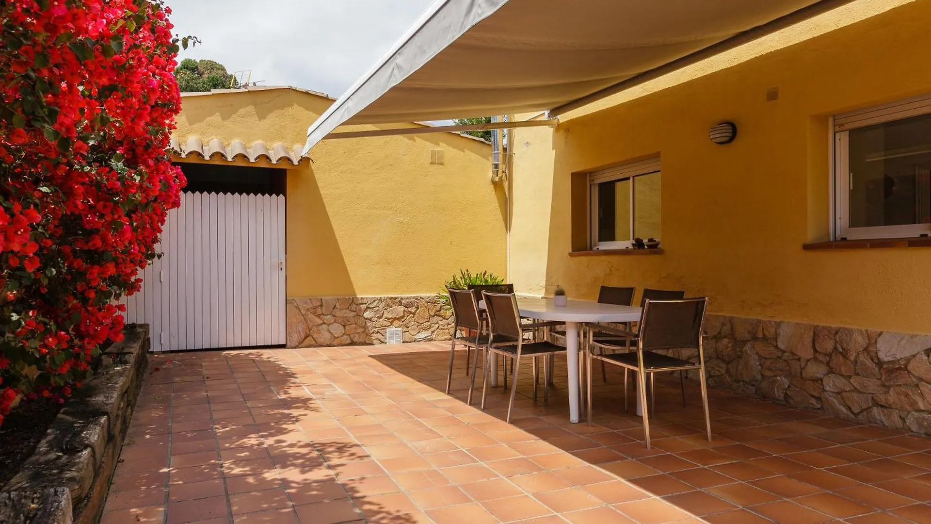 فيلا Casa Con Jardin Proxima A Barcelona سان أندريس دي يافانيراس فيلة